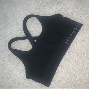 Women’s Under Armour sports bra